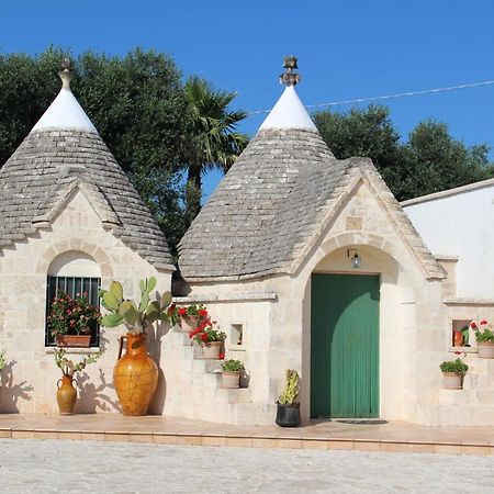 Trullo Al Monte Bed & Breakfast Ceglie Messapica Exterior photo