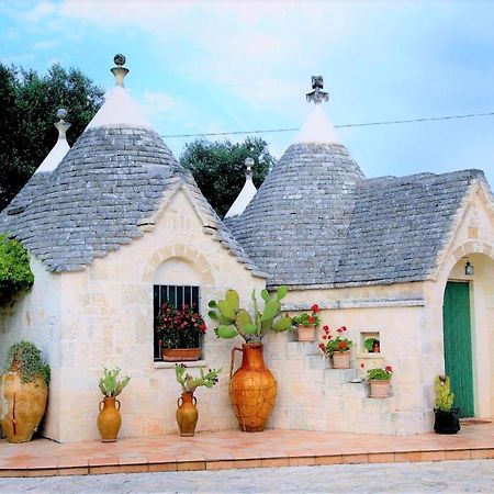 Trullo Al Monte Bed & Breakfast Ceglie Messapica Exterior photo