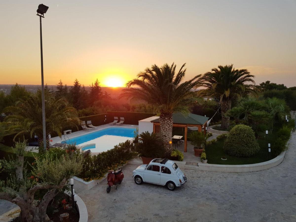 Trullo Al Monte Bed & Breakfast Ceglie Messapica Exterior photo