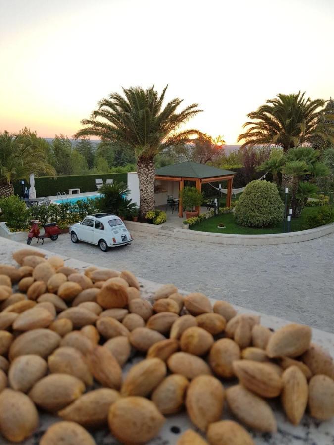 Trullo Al Monte Bed & Breakfast Ceglie Messapica Exterior photo